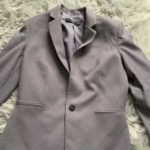 Mango blazer, worn 2x. For work or casual wear.